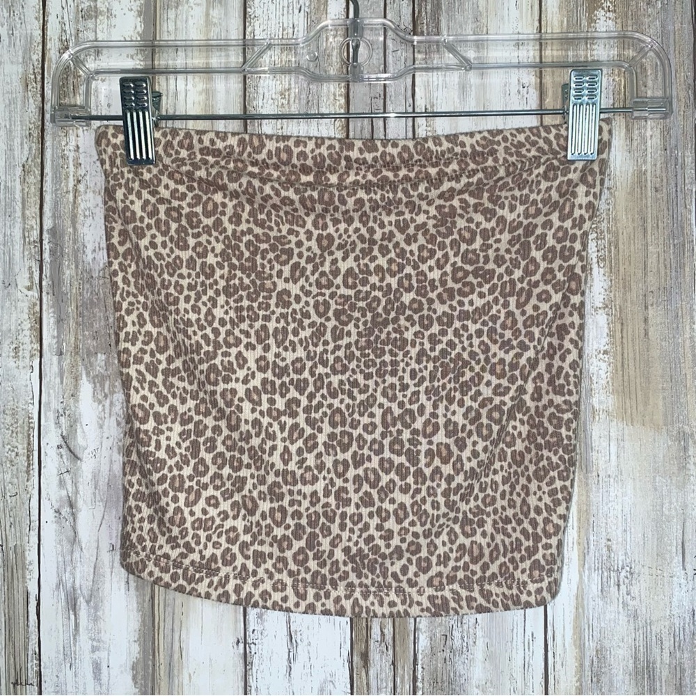 American Eagle Leopard Ribbed Tube Top - Picture 2 of 4